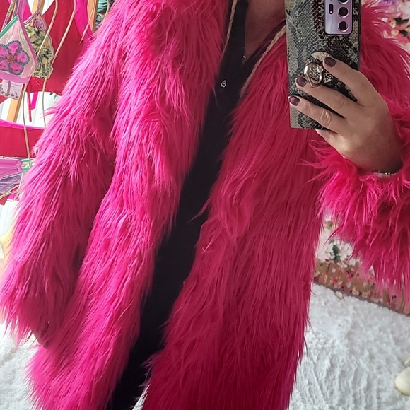 Vibrant Pink Faux Fur Coat Xs/s - Picture 6 of 6